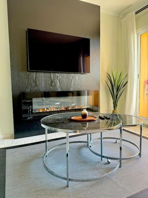 Luxurious Marbella Retreat With Sea View Terrace Málaga
